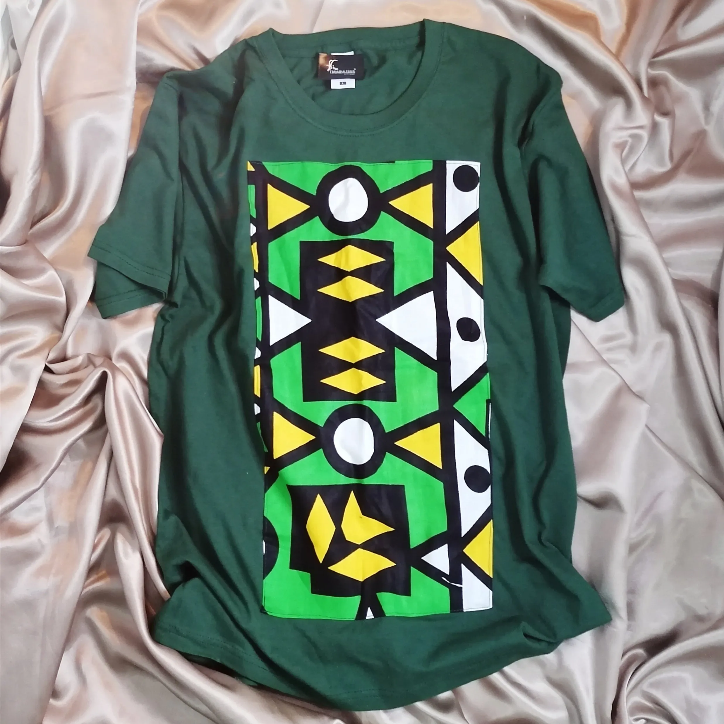 Kids T-shirt in green with green Samakaka