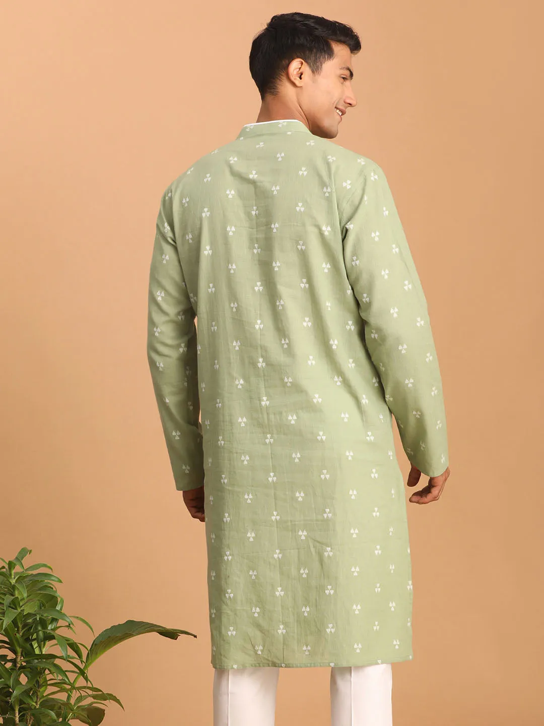 SHVAAS By VASTRAMAY Men's Green Geometric Booti Jacquard Kurta