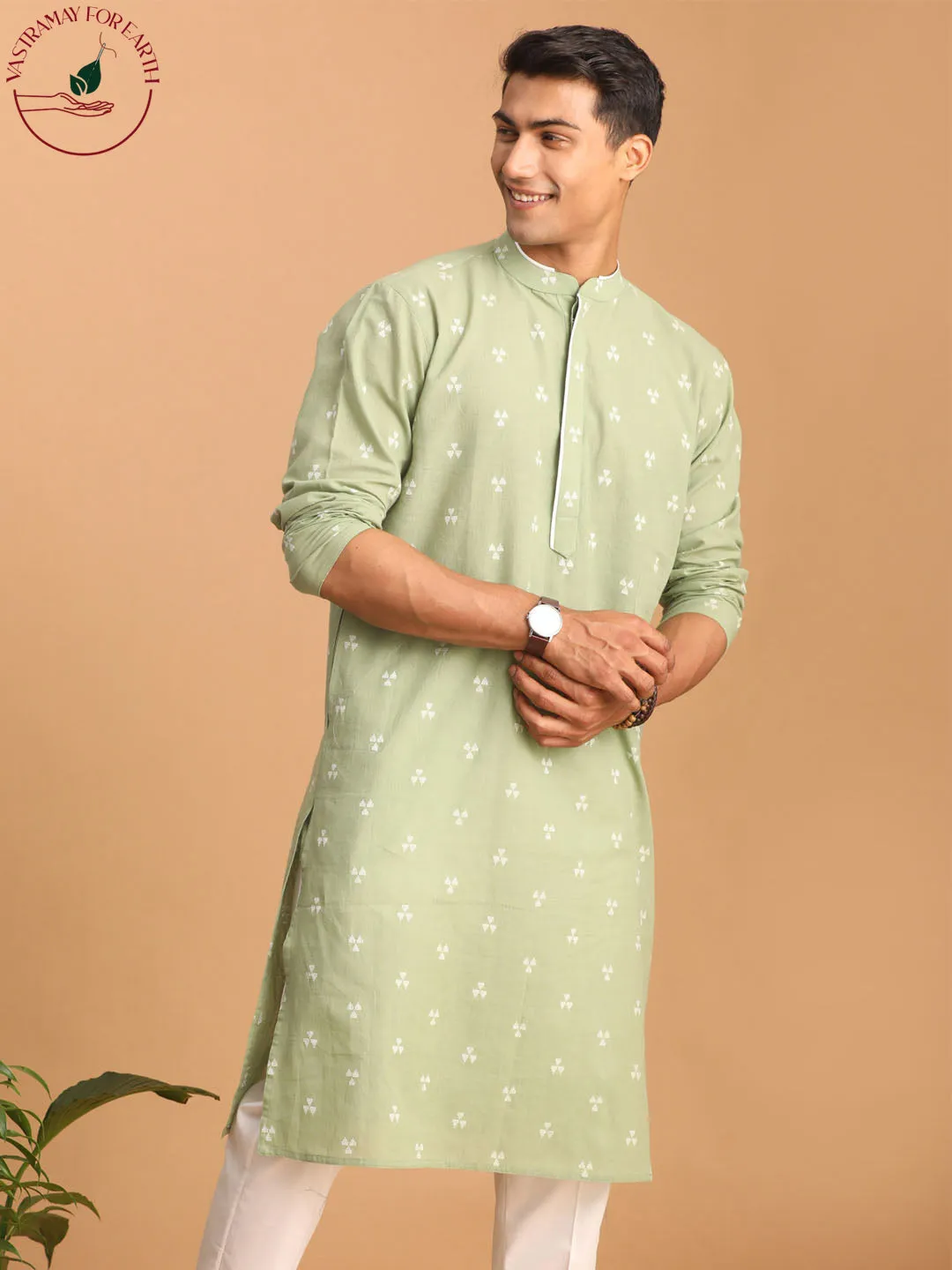 SHVAAS By VASTRAMAY Men's Green Geometric Booti Jacquard Kurta